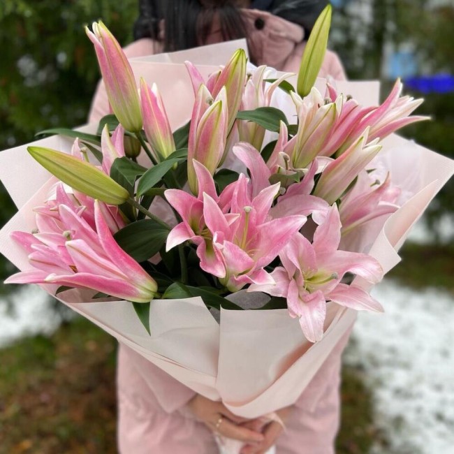 Букет цветов "Букет из розовых лилий" Букет цветов "Букет из розовых лилий"