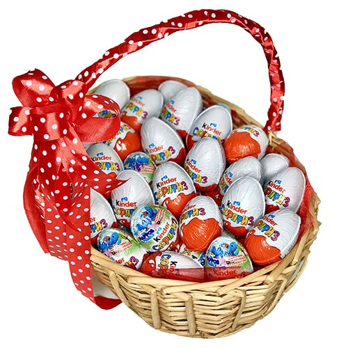 Букет цветов "Сладкая корзина "Киндер-сюрприз"" Букет цветов "Сладкая корзина "Киндер-сюрприз""